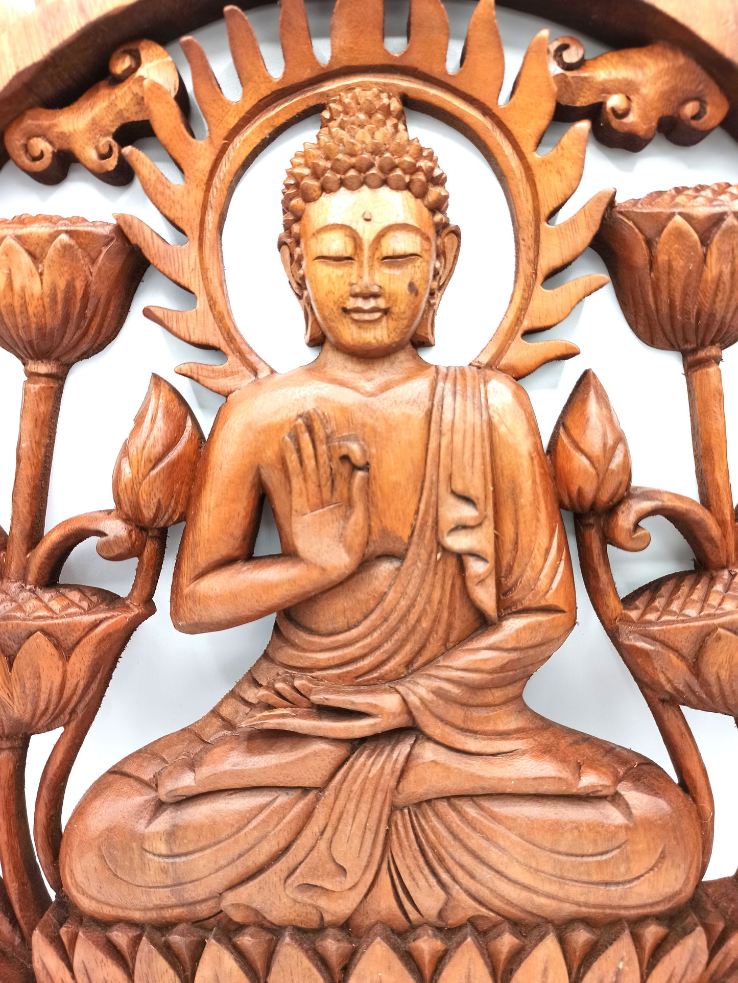 Panou Decorativ Buddha & Lotus din Lemn Natural – Simbol al Armoniei și Echilibrului, 40 cm
