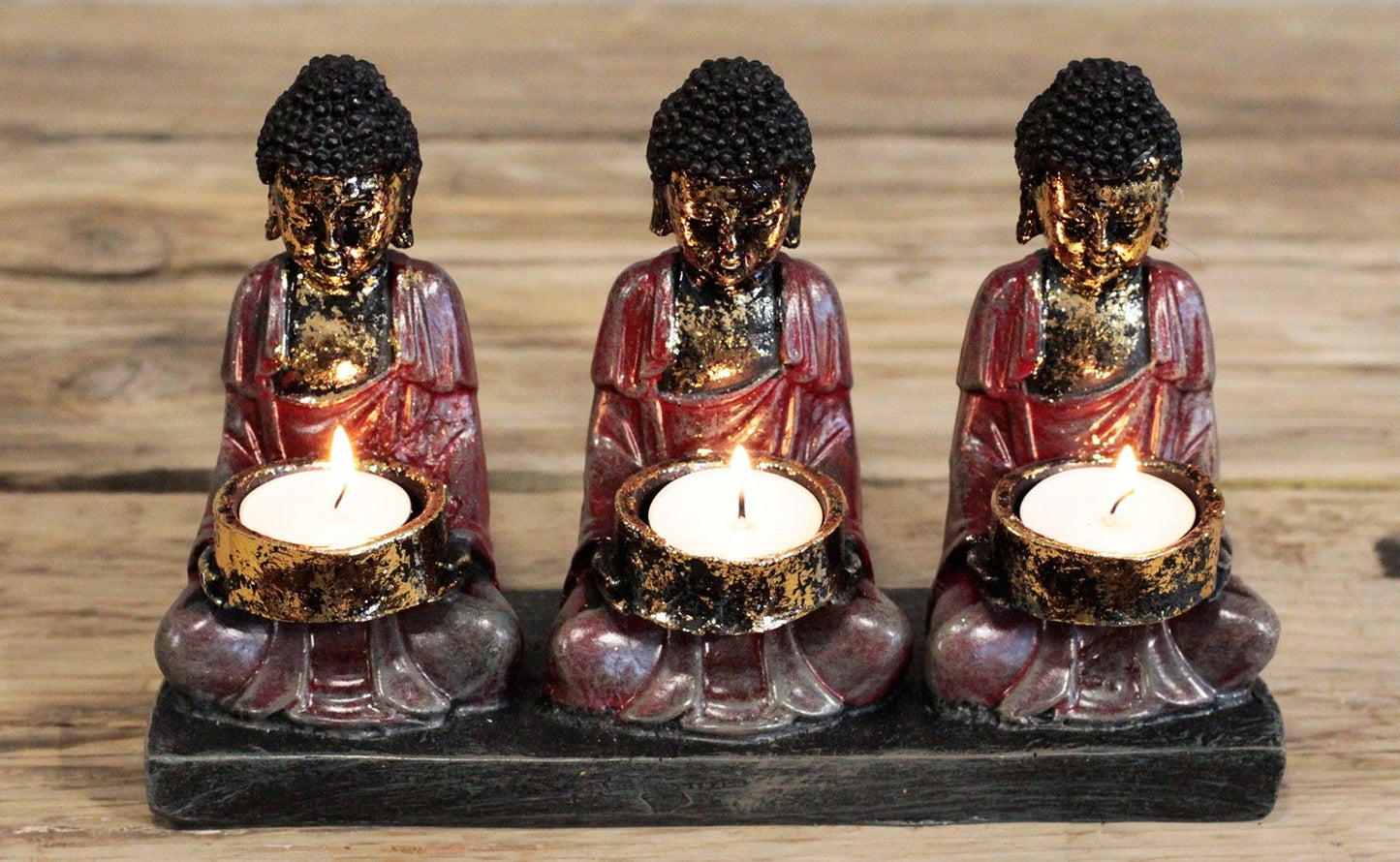 Suport decorativ pentru lumânare Buddha Antic – Cei Trei Devotați