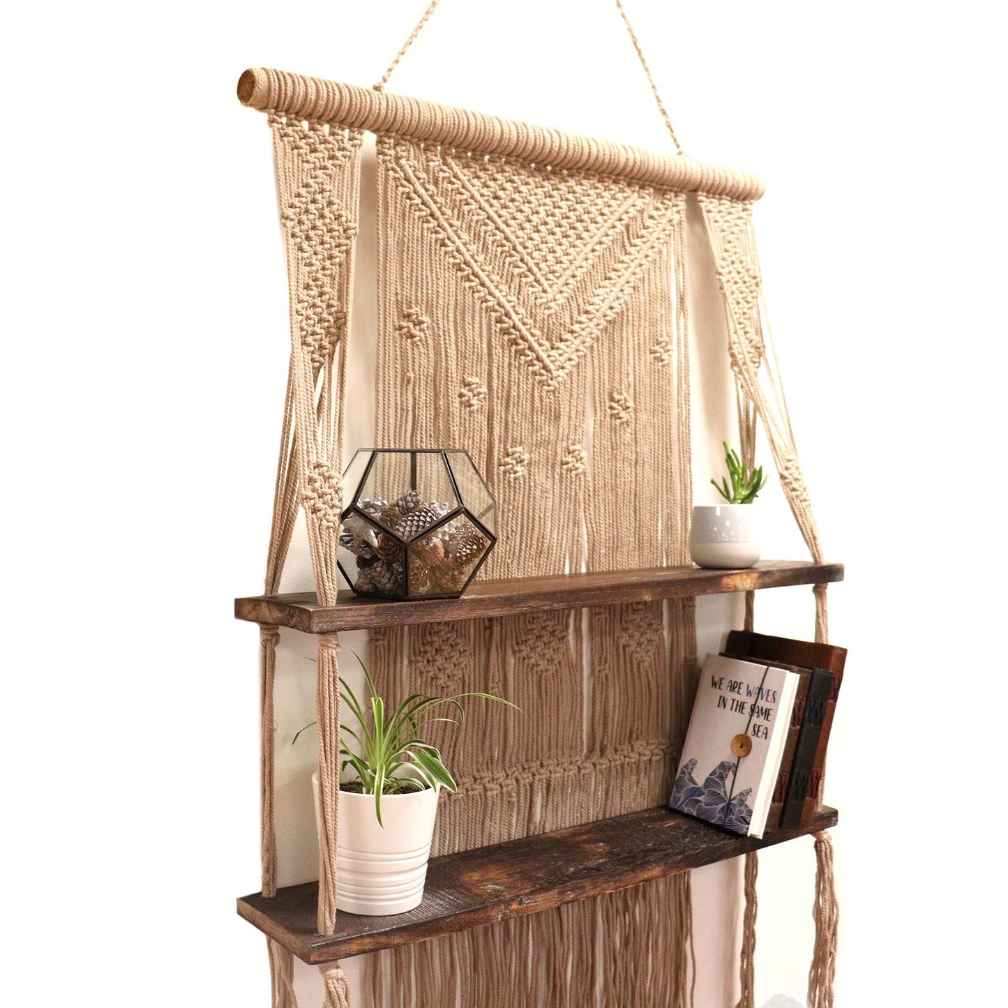 Raft Decorativ Suspendat Macrame Boho – Maro, Lemn și Bumbac Natural